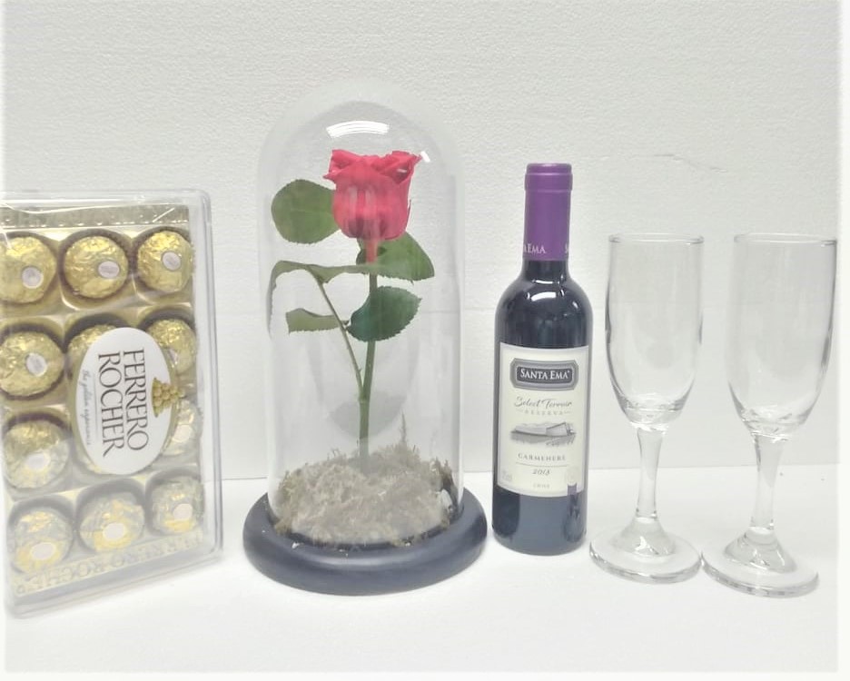 Rosa Preservada con tallo en Cpula, Bombones Ferrero Rocher 150 grs, Vino 375cc y 2 copas.
